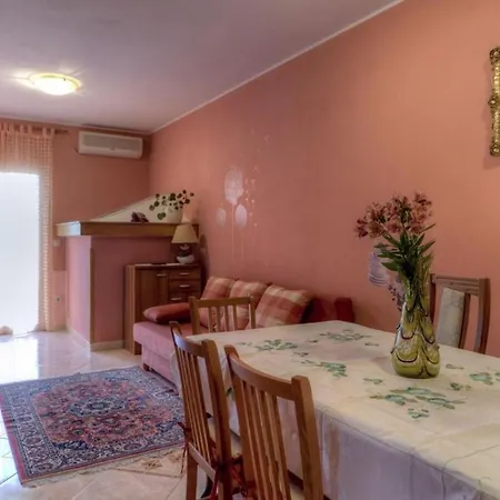 شقة Apartment In Peroj - Istrien 8465 بيروغ