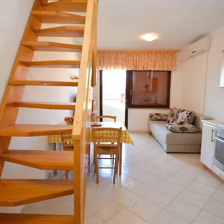 Apartment In Peroj - Istrien 8465 Appartement