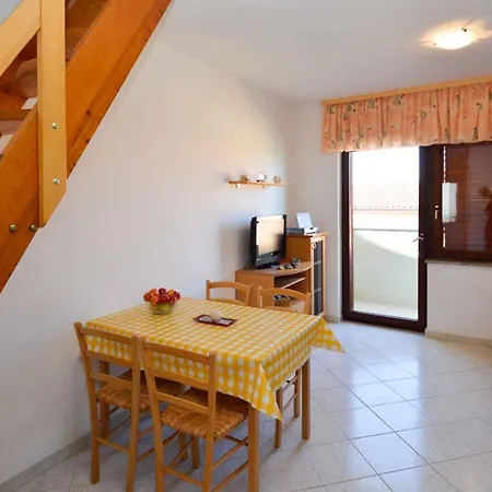 Apartment In Peroj - Istrien 8465 Appartement